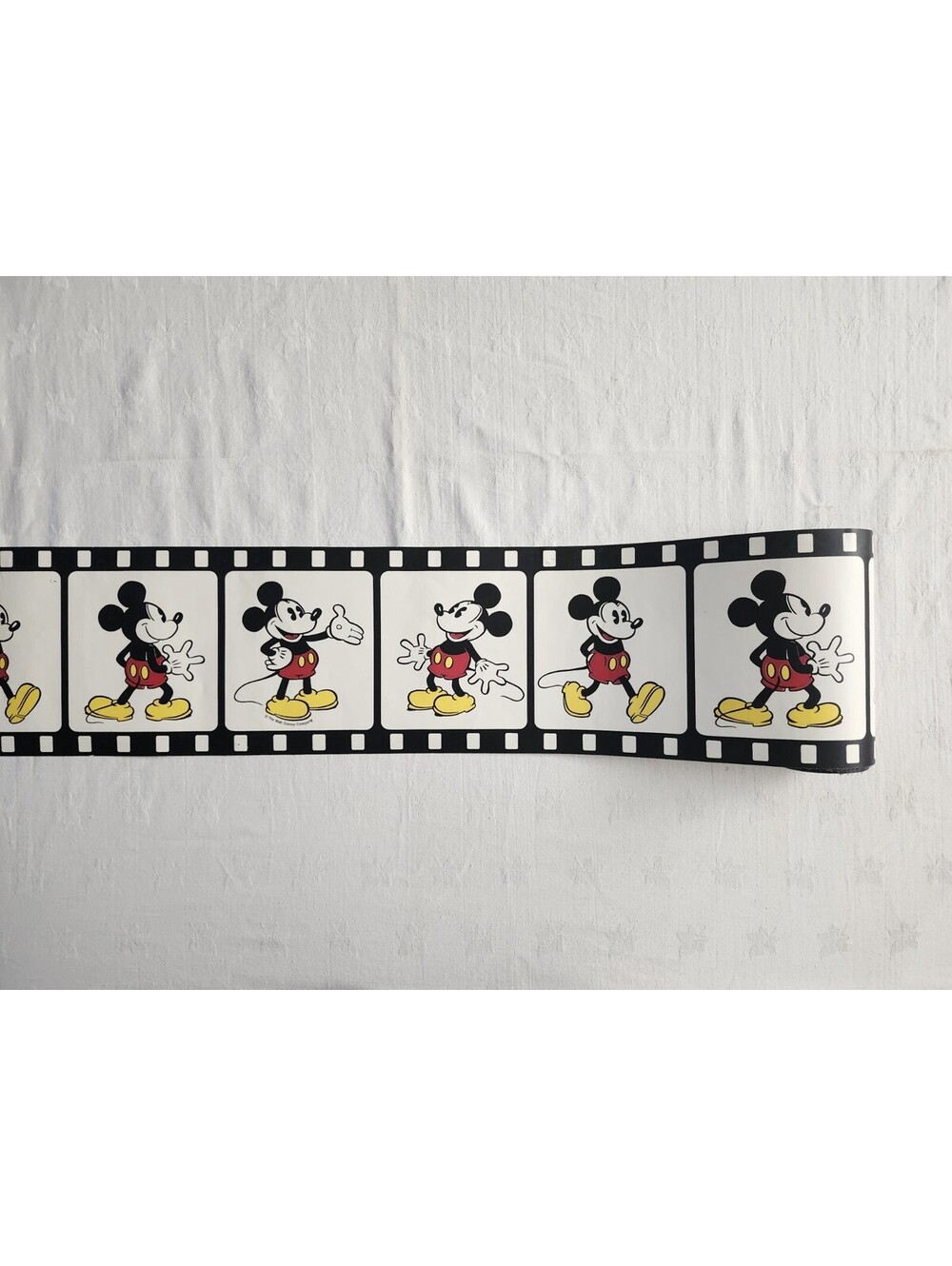 VTG Disney Mickey’s Stuff For Kids Mickey Filmstrip Decorative Wallpaper Border